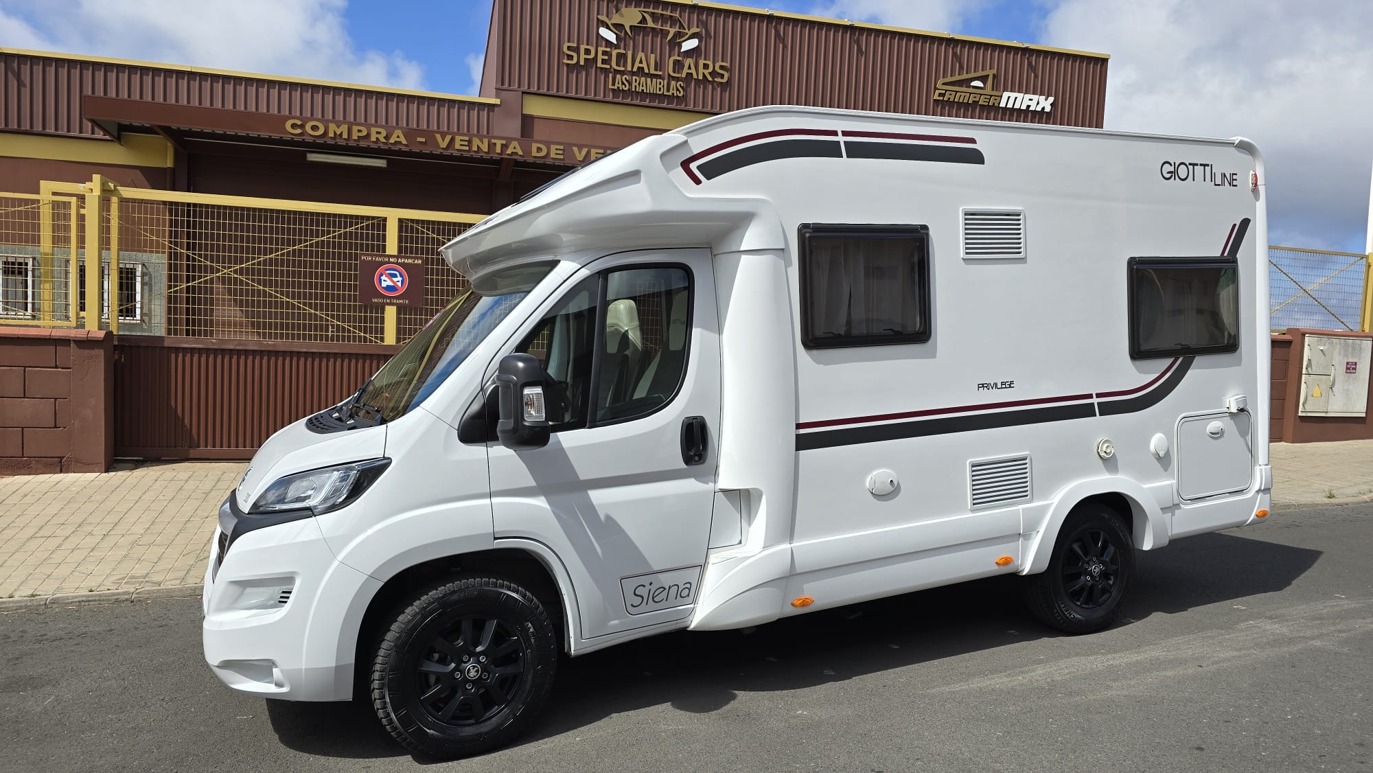 GIOTTILINE SIENA 330 PRIVILEGE 140CV