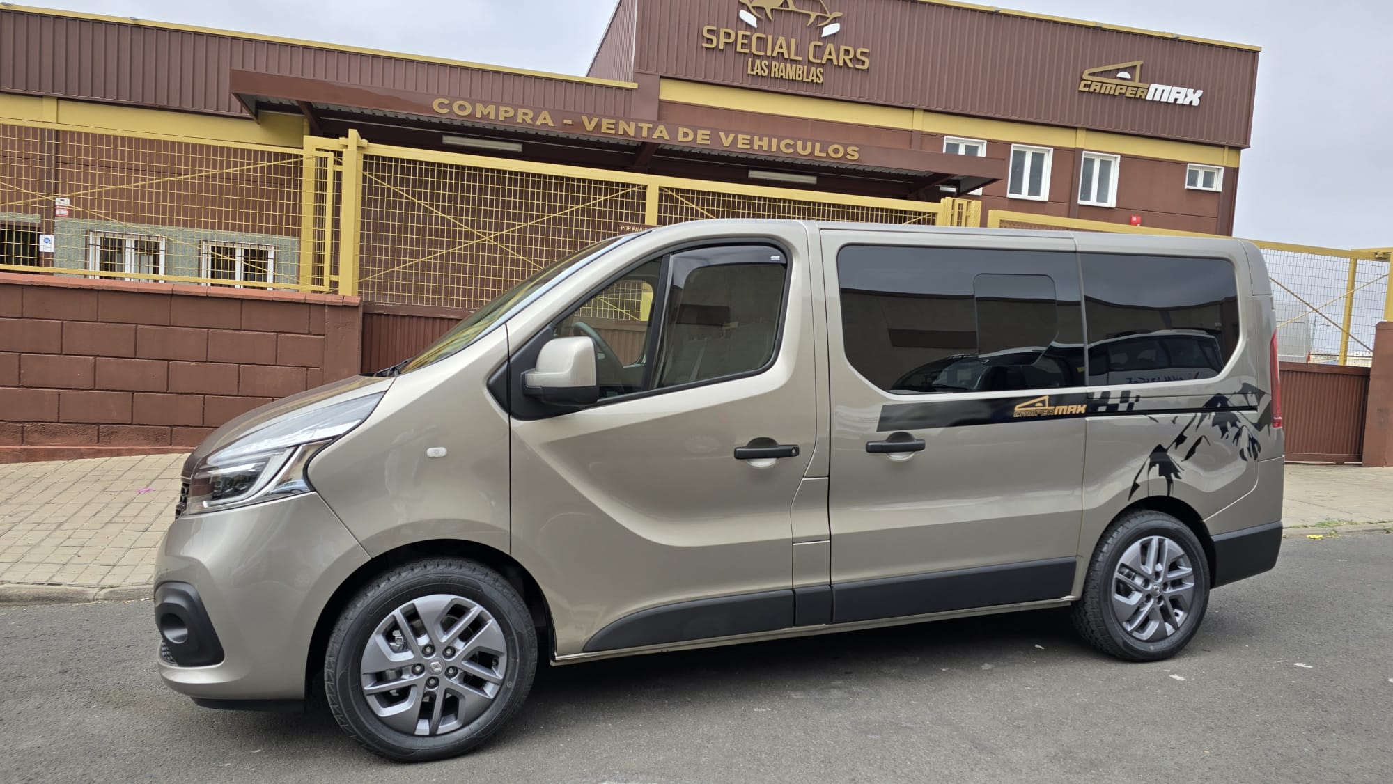RENAULT TRAFIC 2.0DCI PASSENGER 120CV