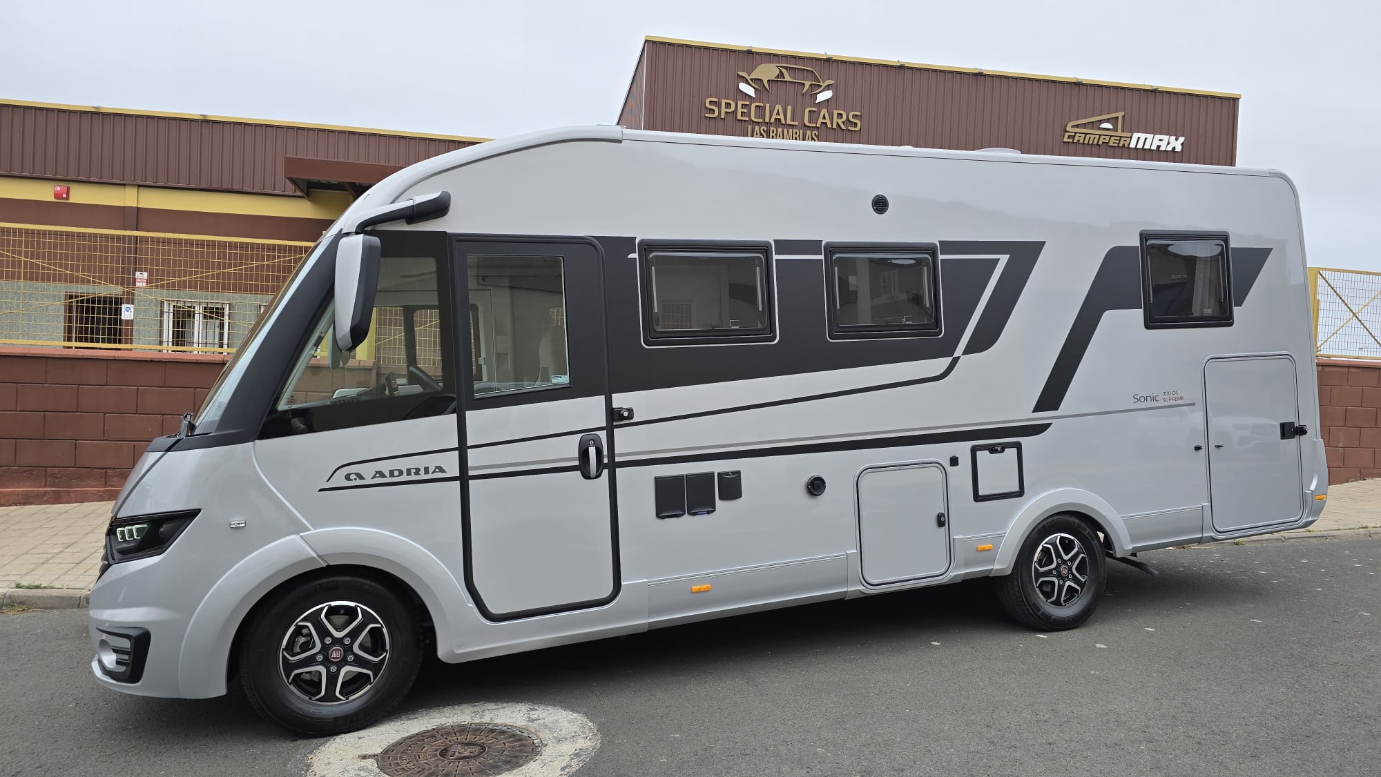 ADRIA SONIC 700DC SUPREME 180CV