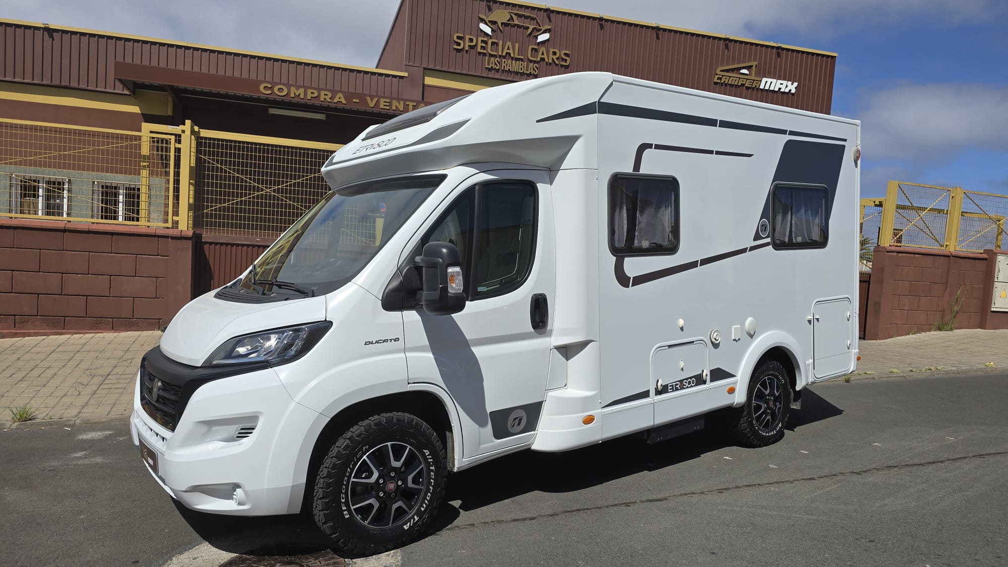 ETRUSCO T5900 FB 140CV