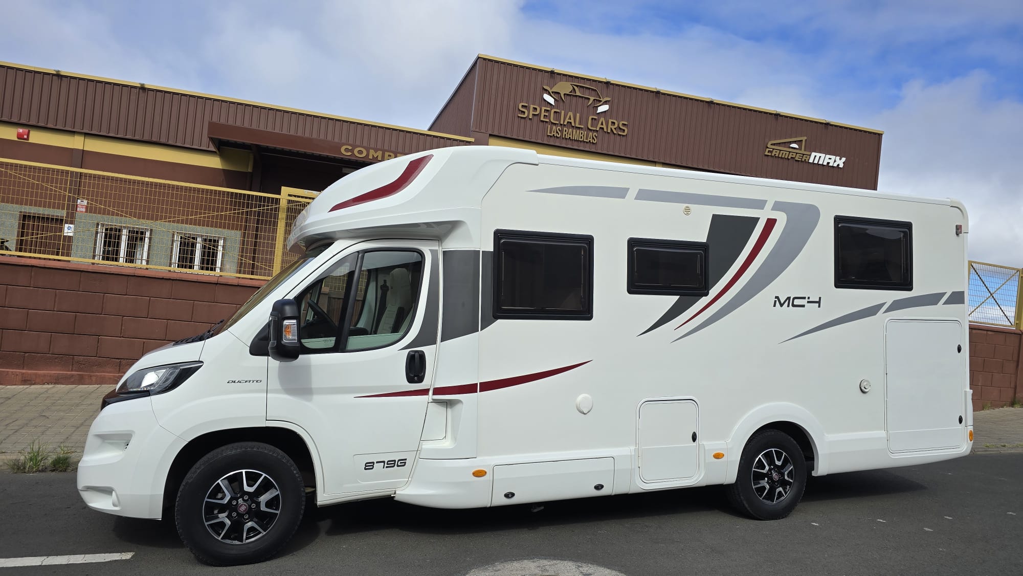 MCLOUIS MC4 879G 140CV